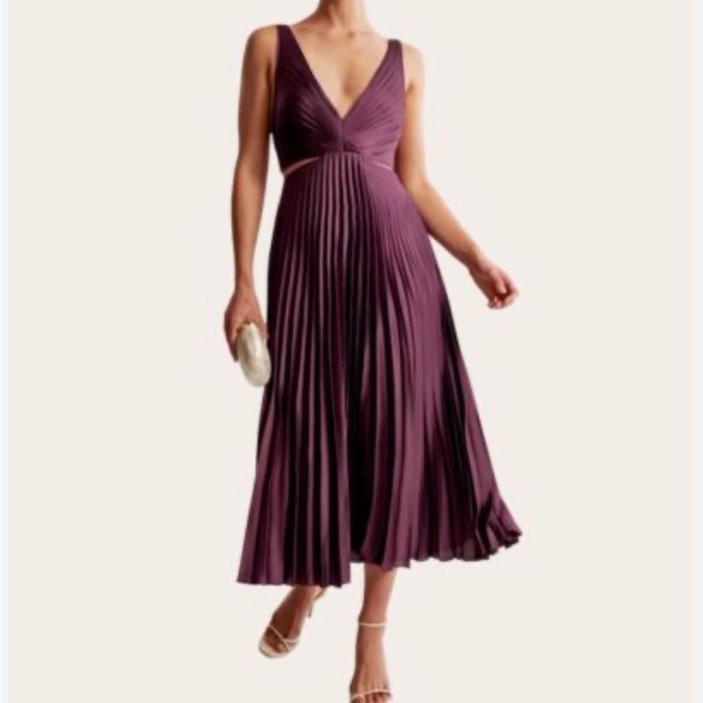 A&F Giselle Pleated Cutout Maxi Dress